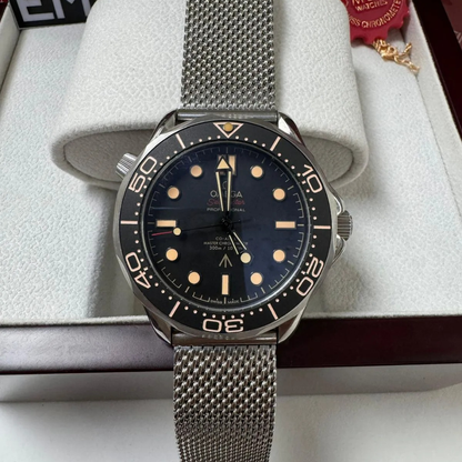Omega Seamaster 300M Diver “007 Edition” – Black/Mesh Bracelet Stainless Steel