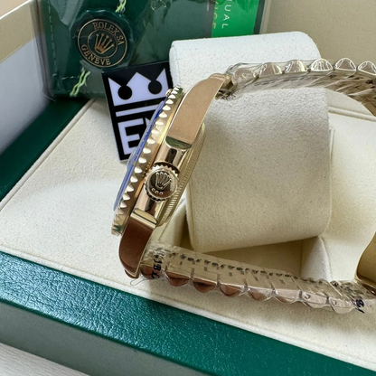 Rolex Submariner 40 – Blue Dial – Yellow Gold