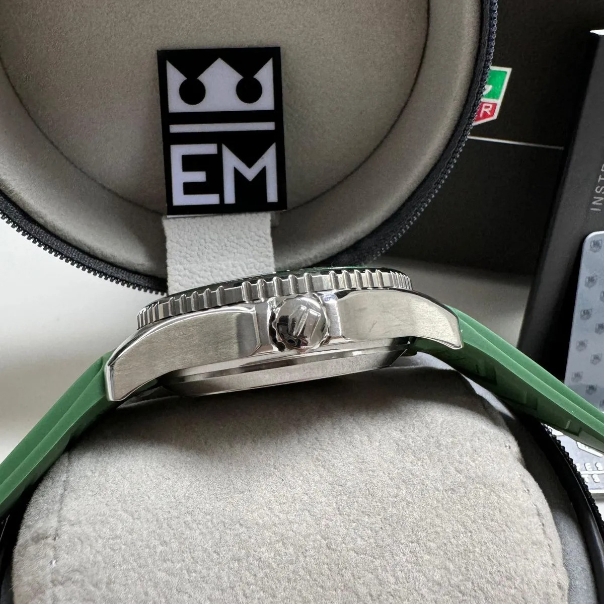 TAG Heuer Aquaracer Green Chronometer 300M Rubber Strap